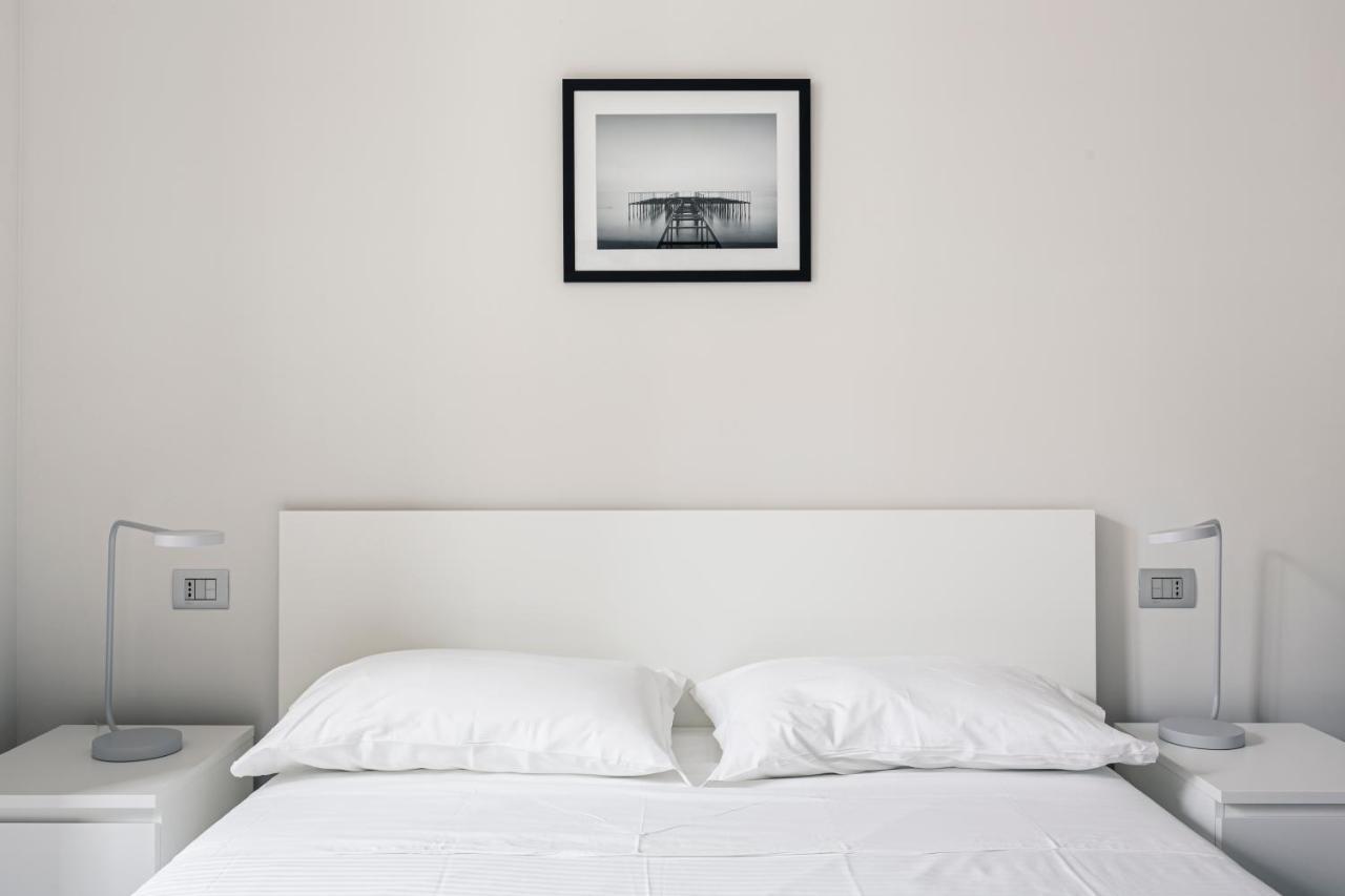 Wide And Bright Two Bedroom Apartment- Via Freguglia 밀라노 외부 사진